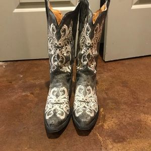 Corral boots 8.5